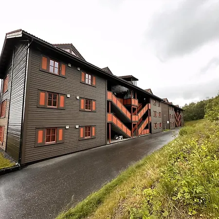 Family-friendly With Stunning Mountain Views!