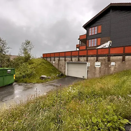 Family-friendly With Stunning Mountain Views!