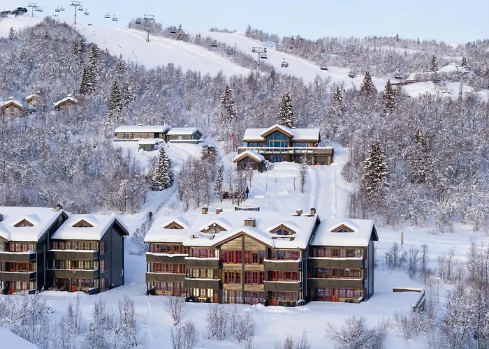 Family-friendly With Stunning Mountain Views! 아파트