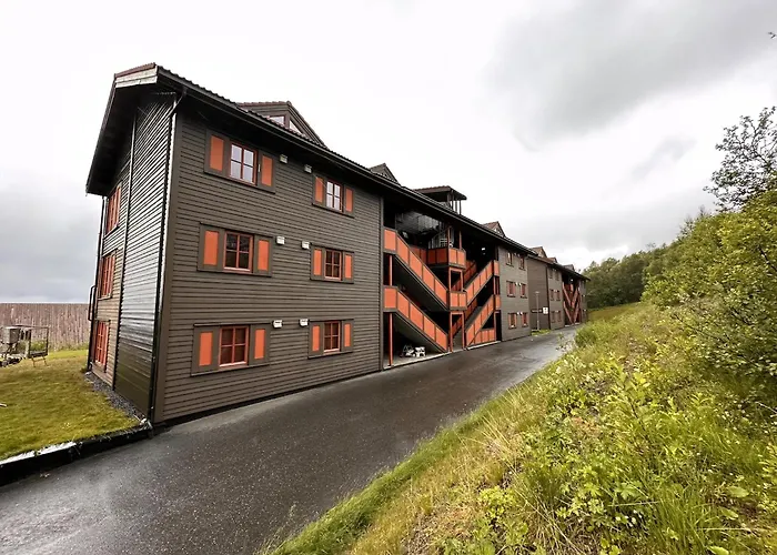 Family-friendly With Stunning Mountain Views!