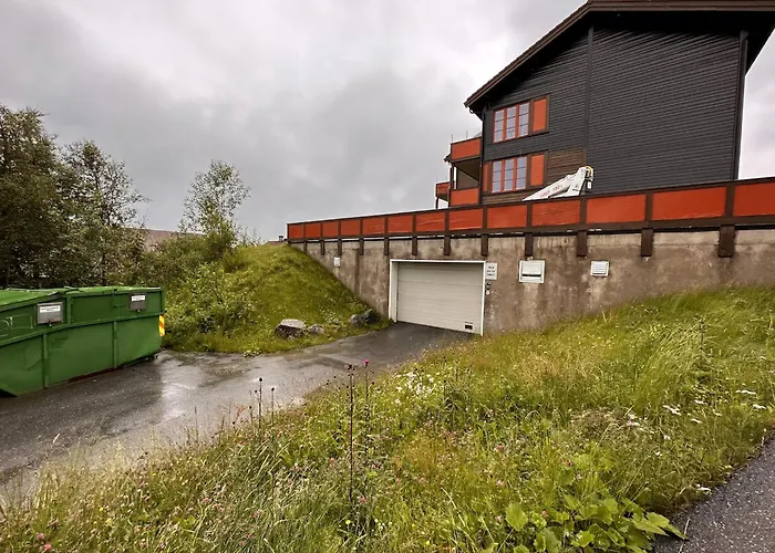 Family-friendly With Stunning Mountain Views!